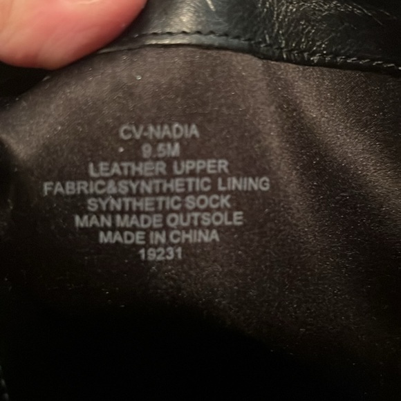 Chelsea & Violet Suede Boot BNWT - Picture 3 of 3